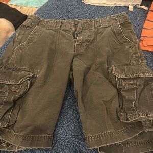 Men’s Cargo shorts size 30